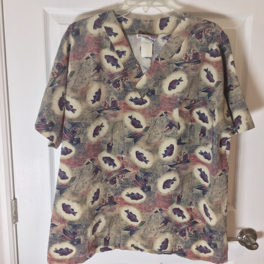 Scrubs top fishing design large